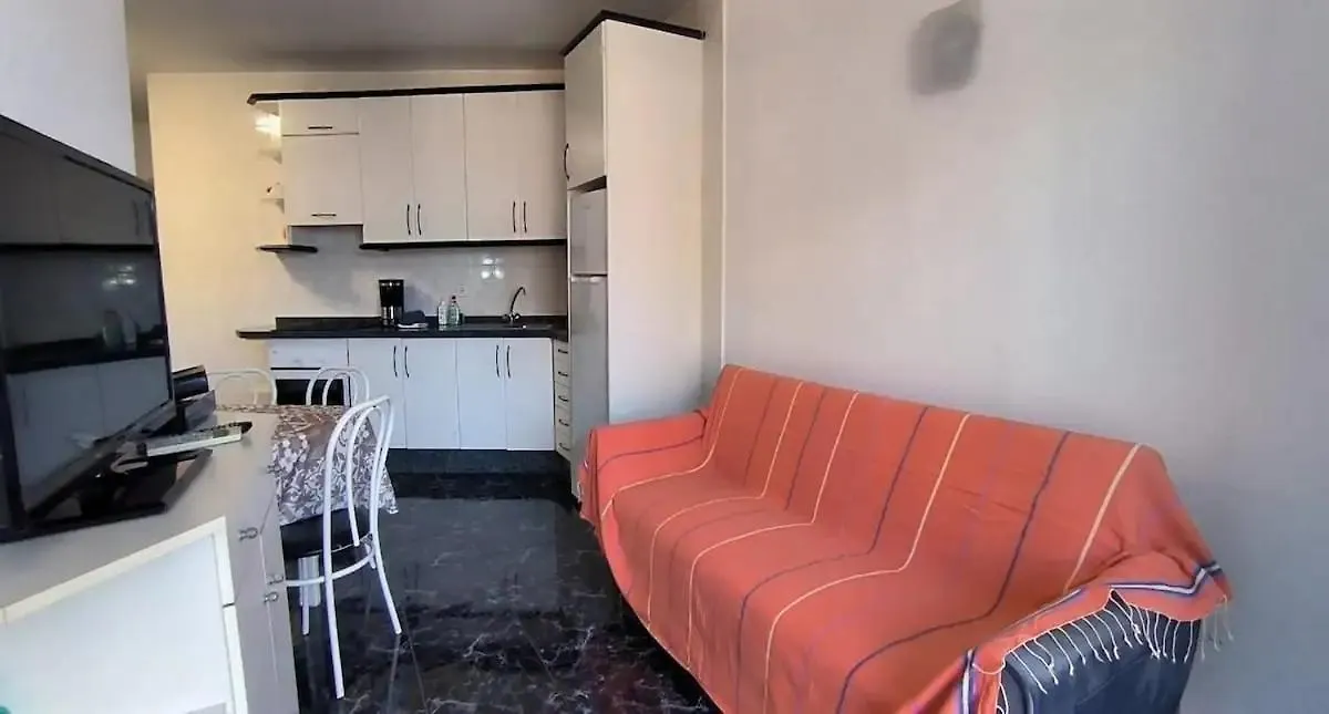 Guayero 2 - One Bed Apartment Los Cristianos  0*, Los Cristianos (Tenerife) Spain